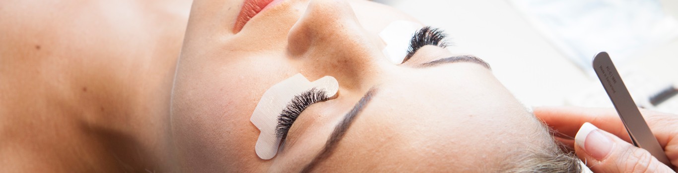 eyelash extension companies